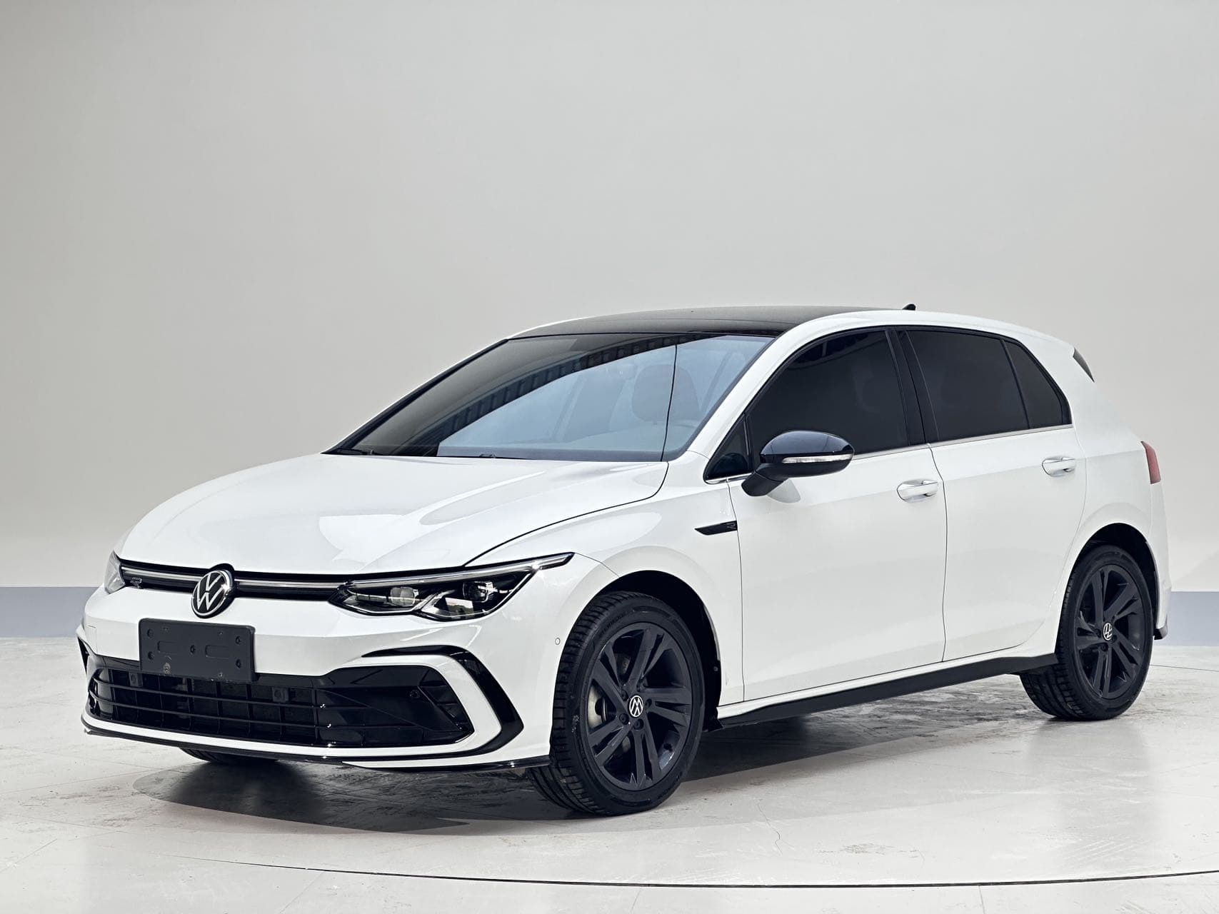 VW Golf 8 R-line